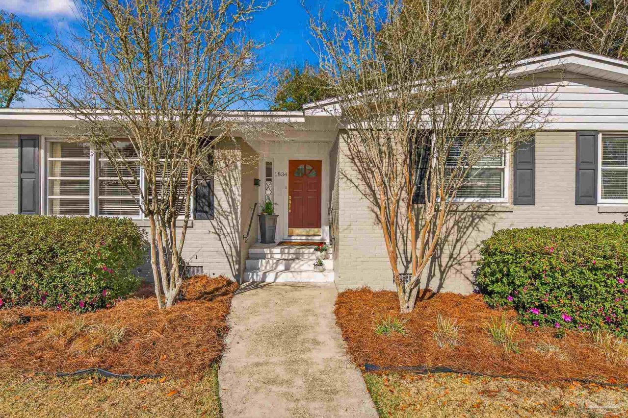 1834 Peyton Dr, Pensacola, FL 32503 Main Photo
