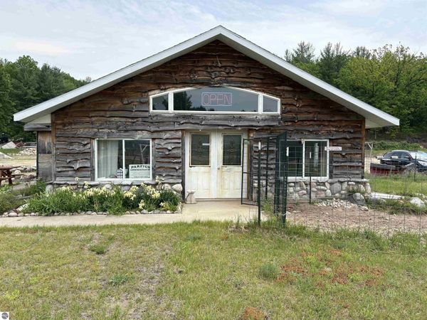 9490 Rapid City Road NW, Rapid City, MI 49676