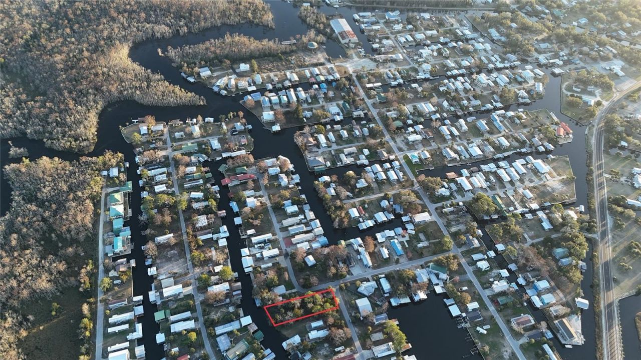 12 SE 241st Street, Suwannee, FL 32692 Photo