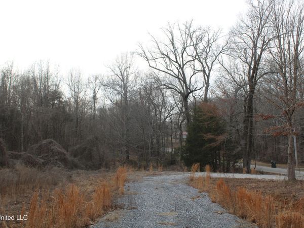 797 Gardner Road, Holly Springs, MS 38635