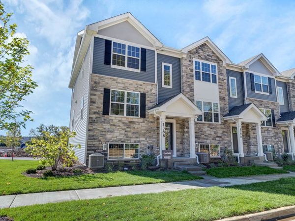 1316 Foxglove Drive, Bartlett, IL 60103