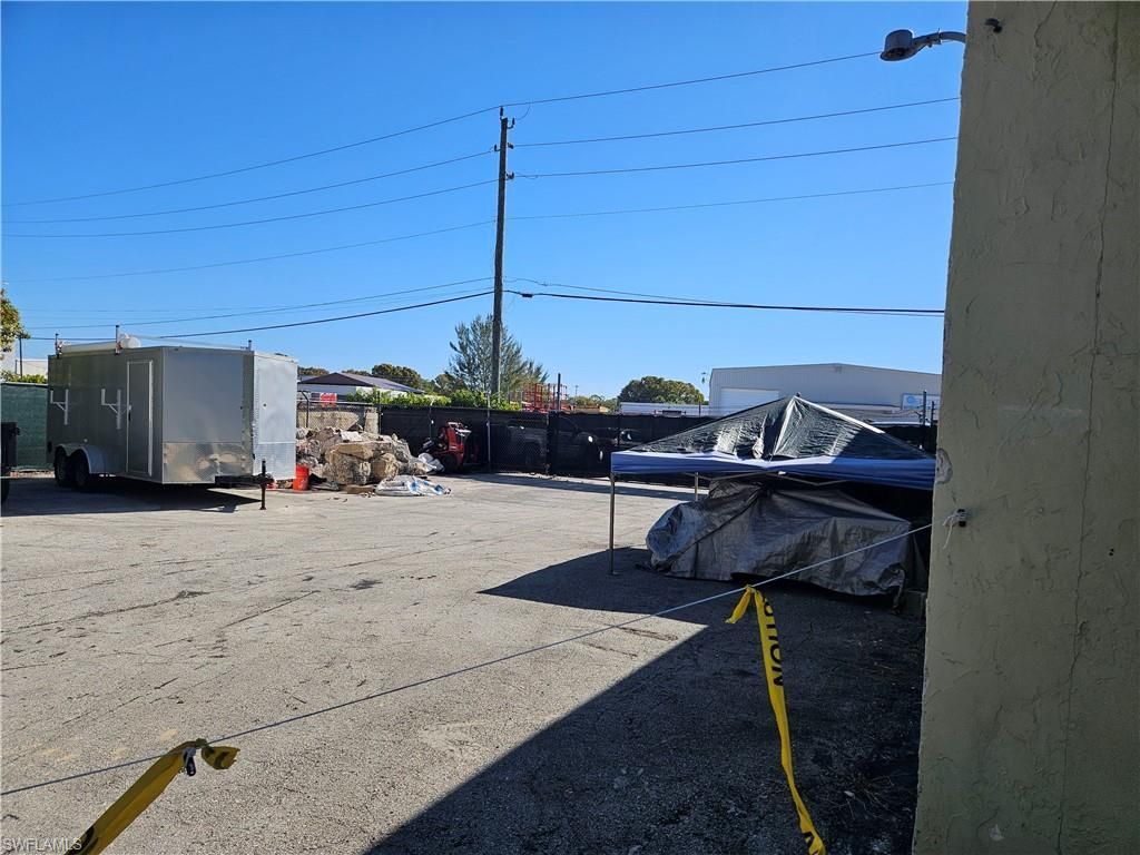 27900 Industrial St, Bonita Springs, FL 34135 Photo