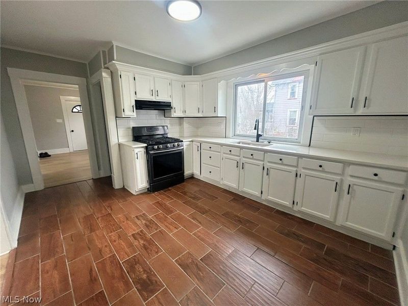 210 Madison Street, Ravenna, OH 44266 Photo 8