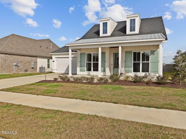 107 Sun Vista Lane, Lafayette, LA 70506