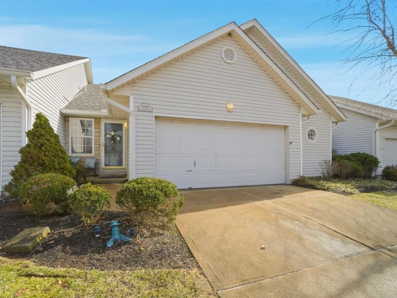 9286 Westchester Park Court, West Chester, OH 45069 Photo 1