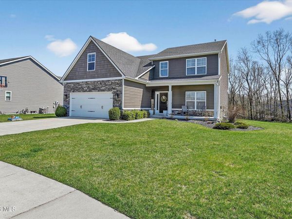 164 Hidden Village Lane, Holland, OH 43528