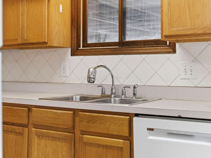 5348 Shannon Lane, Unit 68, Columbus, OH 43235 Photo 12