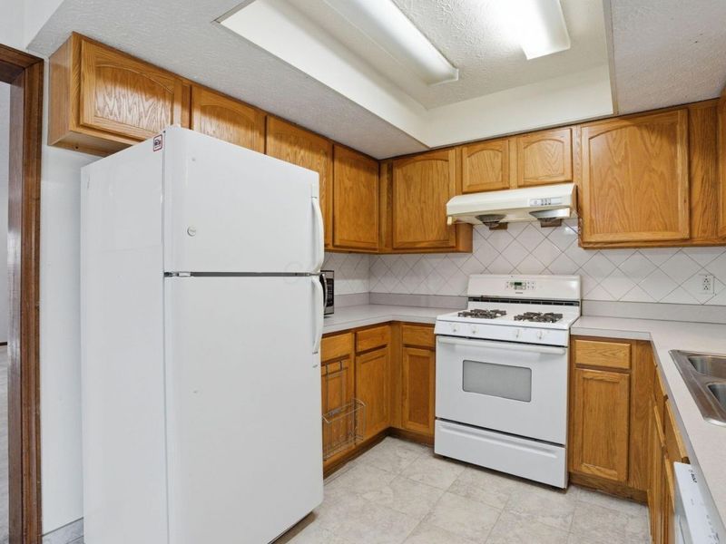 5348 Shannon Lane, Unit 68, Columbus, OH 43235 Photo 13