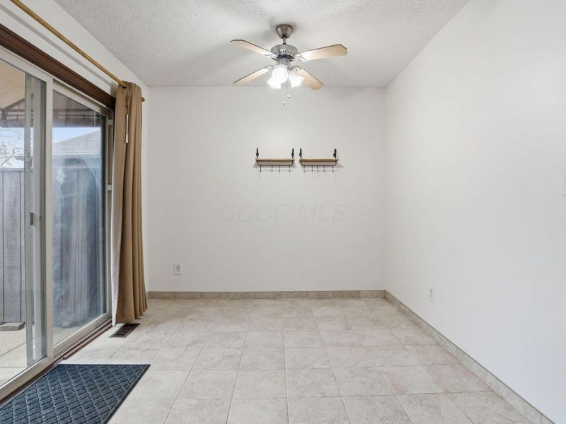 5348 Shannon Lane, Unit 68, Columbus, OH 43235 Photo 16