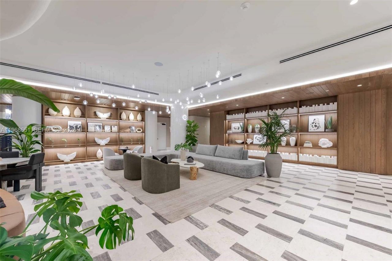 3900 Alton Road, Unit 205, Miami Beach, FL 33140 Photo