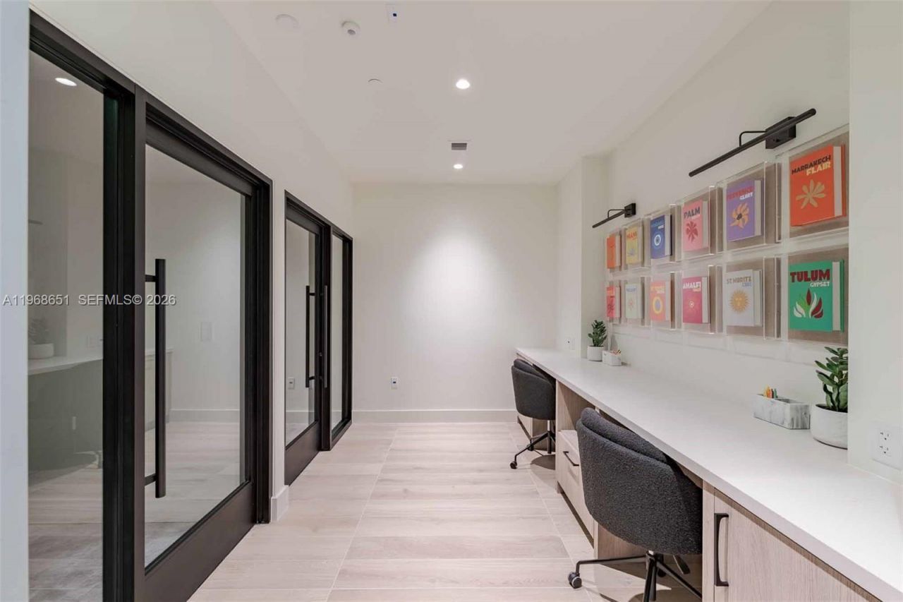 3900 Alton Road, Unit 205, Miami Beach, FL 33140 Photo