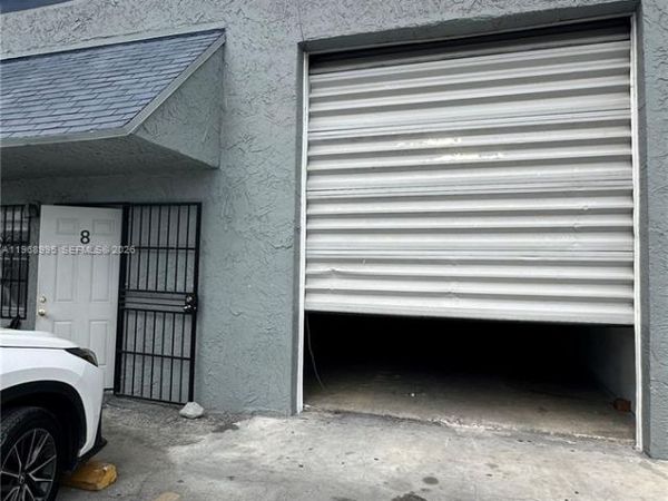 9325 W Okeechobee Rd , Unit 8, Hialeah Gardens, FL 33016