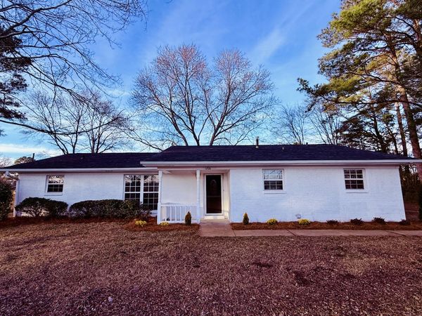 1206 Queensgate Dr., Tupelo, MS 38801