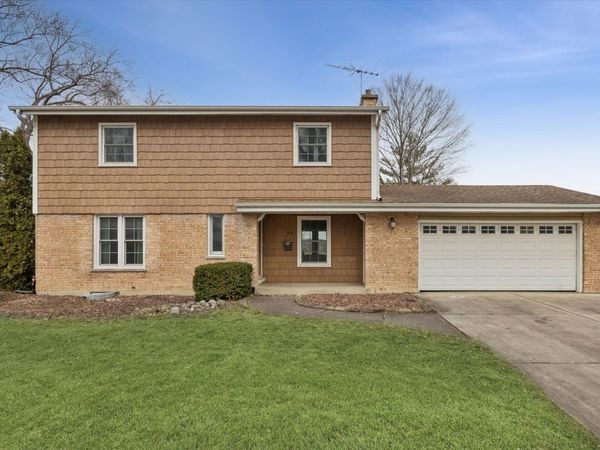 1636 E Jonquil Terrace, Arlington Heights, IL 60004