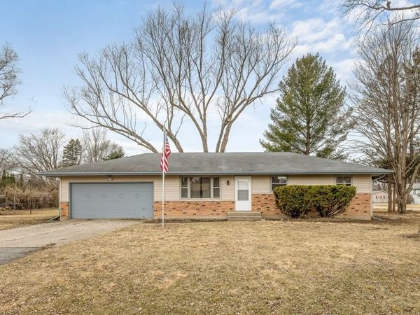 8420 Bobolink Drive, Machesney Park, IL 61115