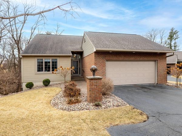 2140 31ST Avenue, Rock Island, IL 61201