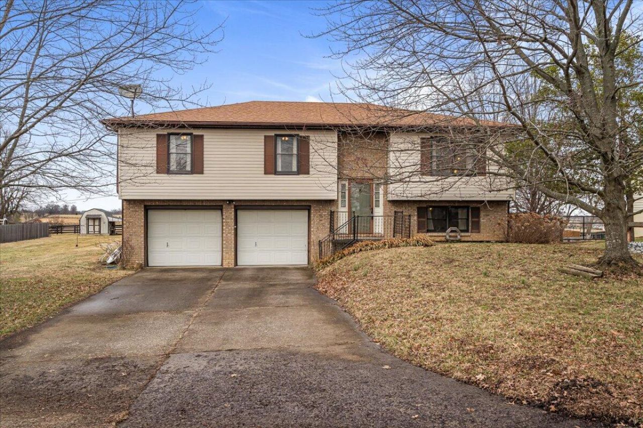 155 Hatton Lane, Lexington, KY 40511 Main Photo