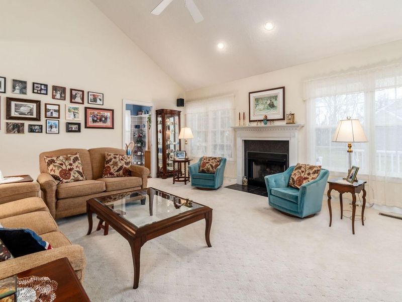 5754 Lake Forest Way, Westerville, OH 43082 Photo 13