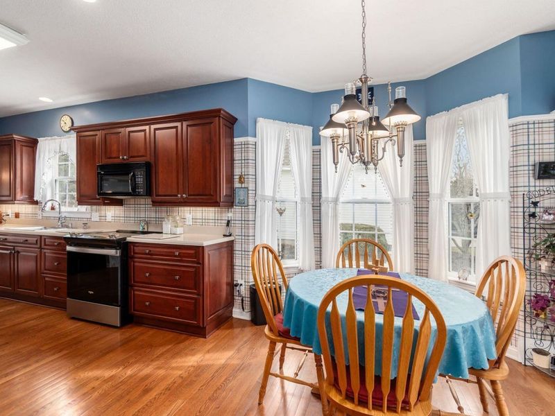 5754 Lake Forest Way, Westerville, OH 43082 Photo 9