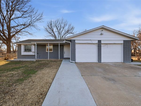 2206 S 131st East Avenue , Tulsa, OK 74134
