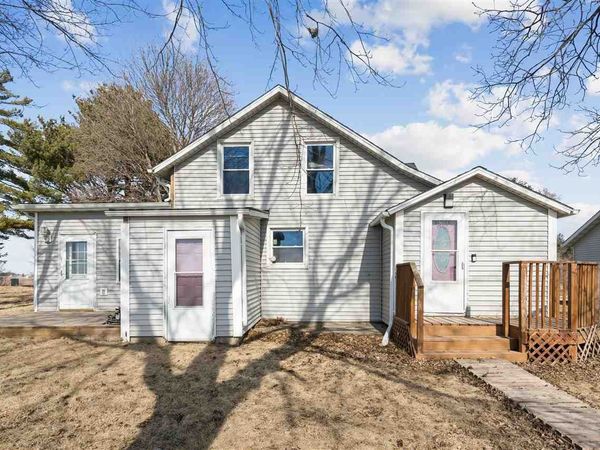 342 280th St, West Branch, IA 52358