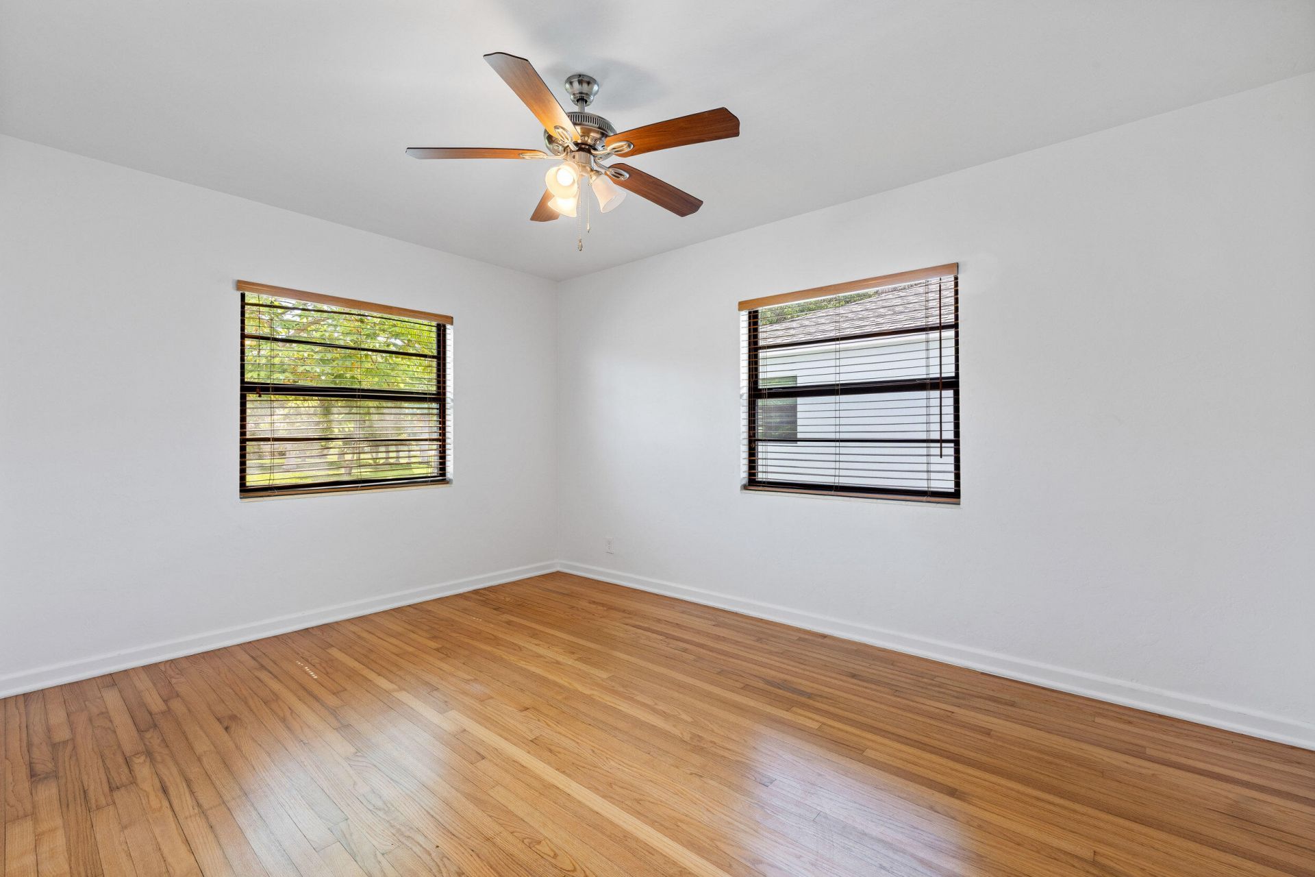 1023 S Palmway, Lake Worth Beach, FL 33460 Photo