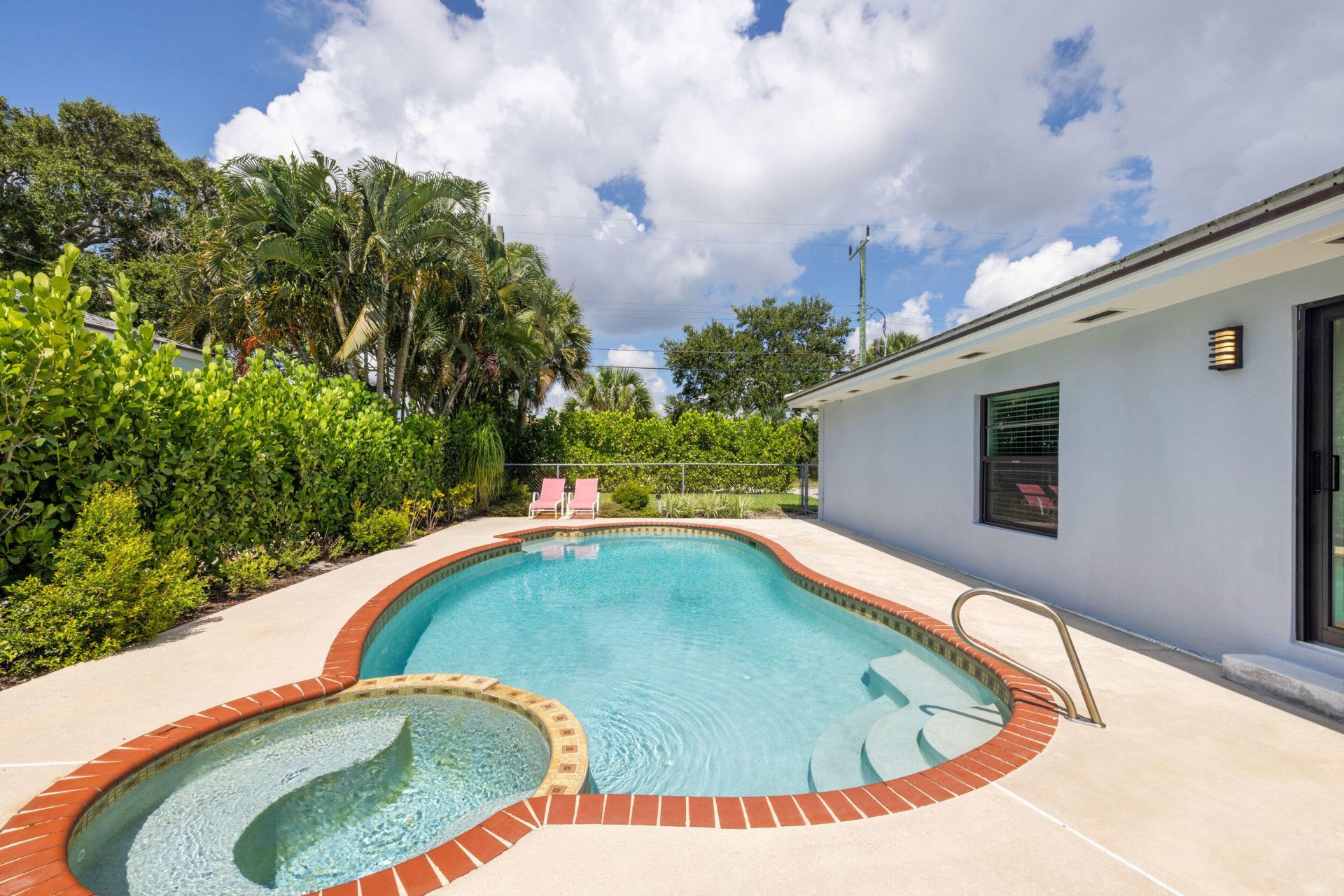 1023 S Palmway, Lake Worth Beach, FL 33460 Photo