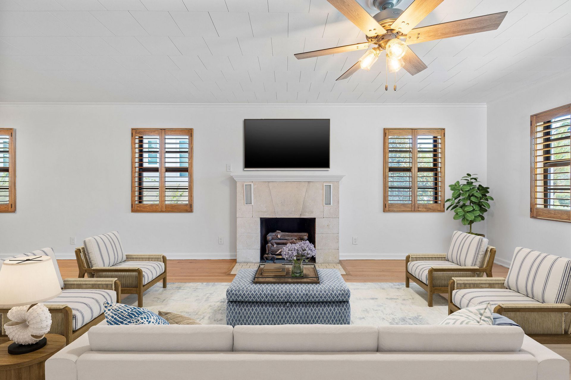 1023 S Palmway, Lake Worth Beach, FL 33460 Photo