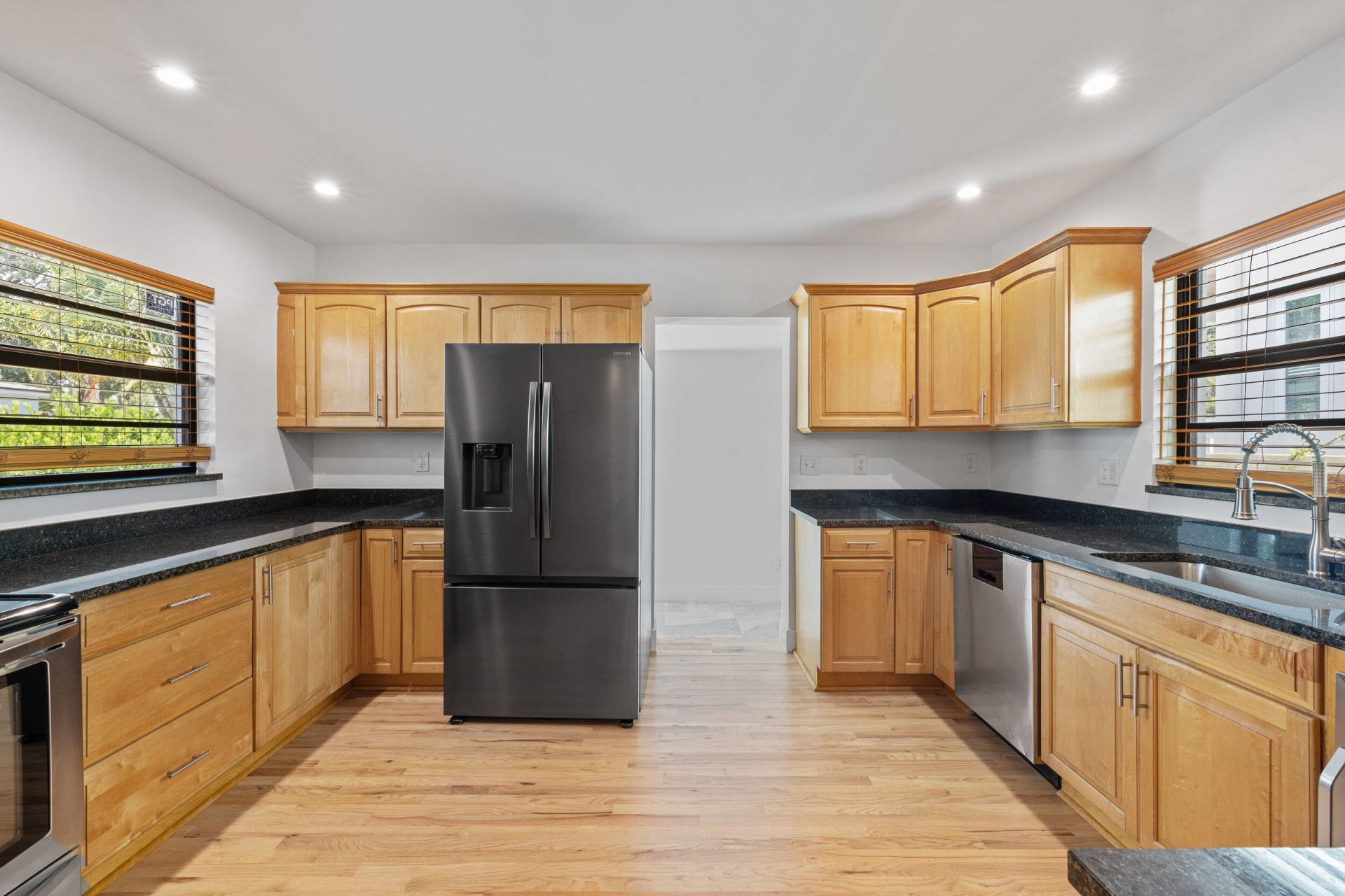 1023 S Palmway, Lake Worth Beach, FL 33460 Photo