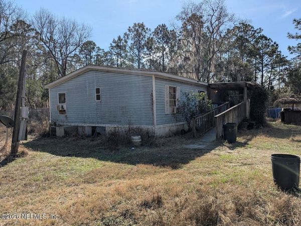 106 LAKE SHORE Road, Interlachen, FL 32148