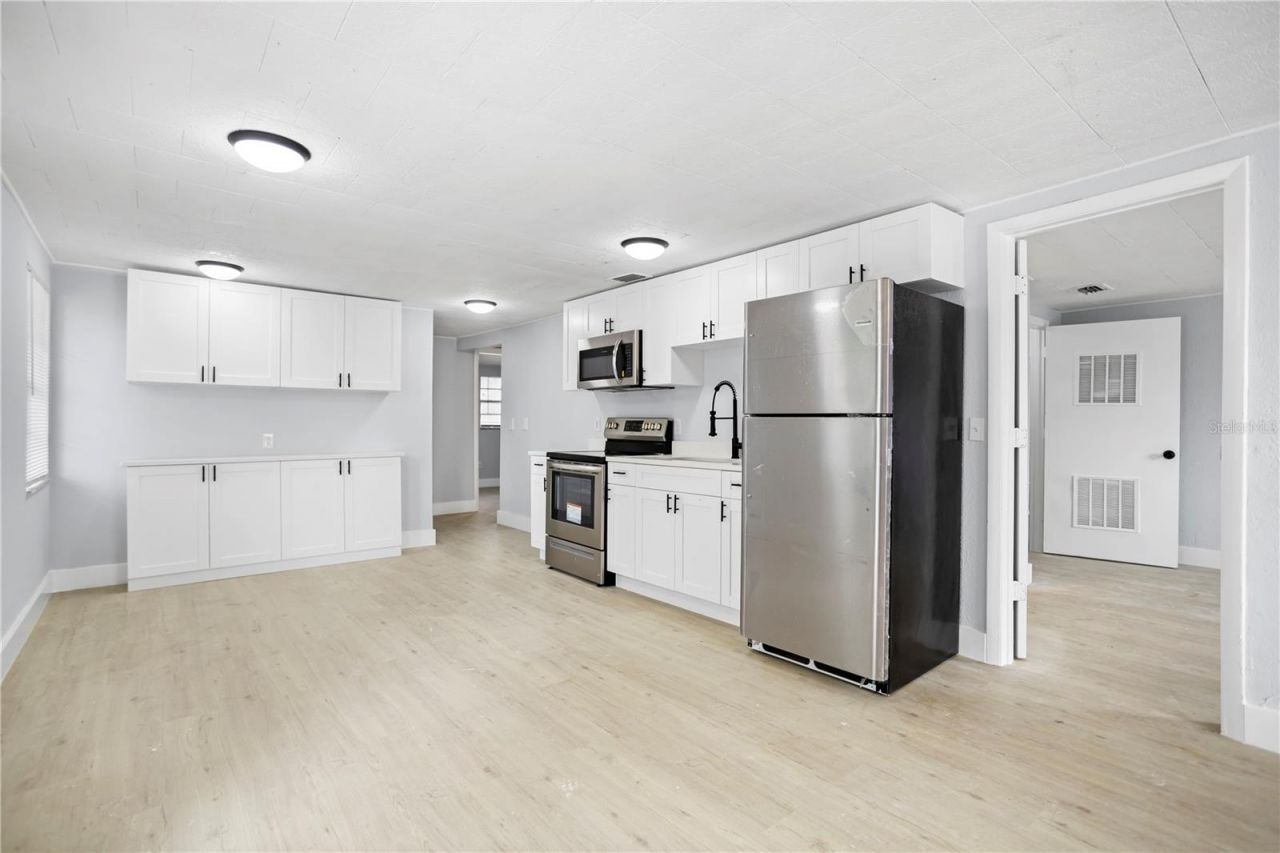 12703 N 15th St, Tampa, FL 33612 Photo