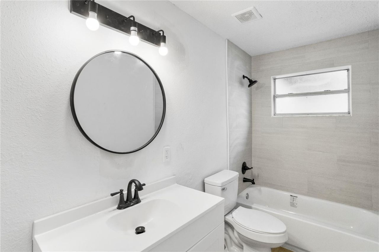 12703 N 15th St, Tampa, FL 33612 Photo