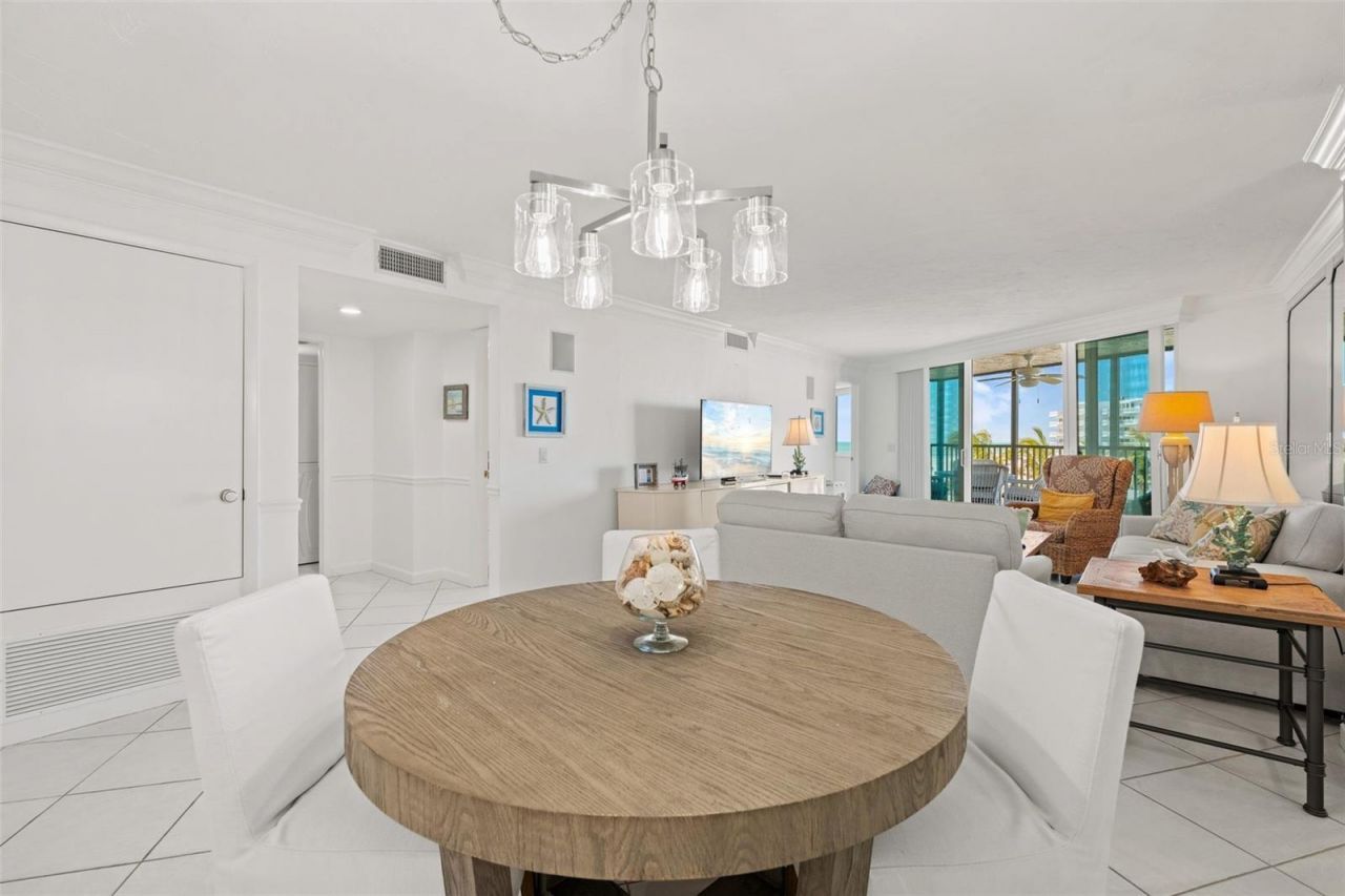 5880 Midnight Pass Road, Unit 605, Sarasota, FL 34242 Photo