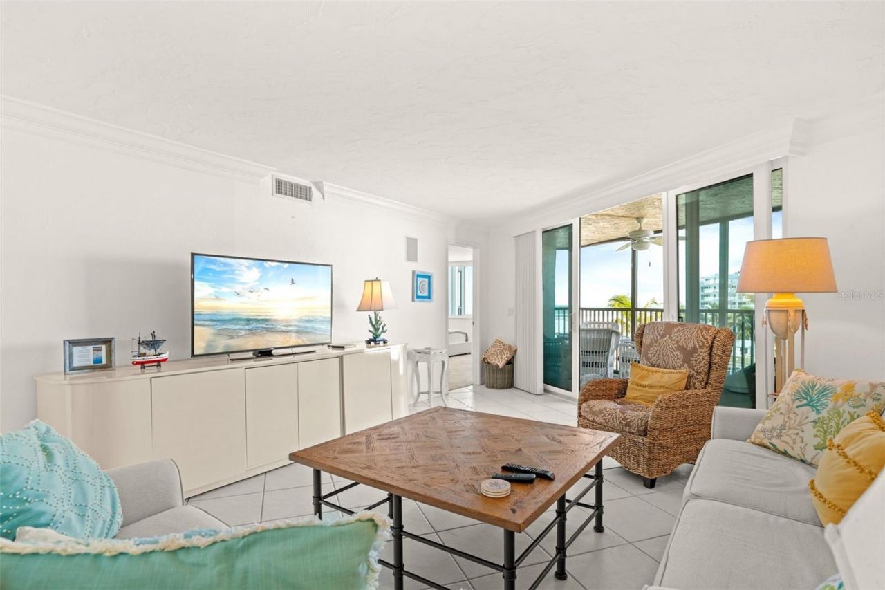 5880 Midnight Pass Road, Unit 605, Sarasota, FL 34242 Photo