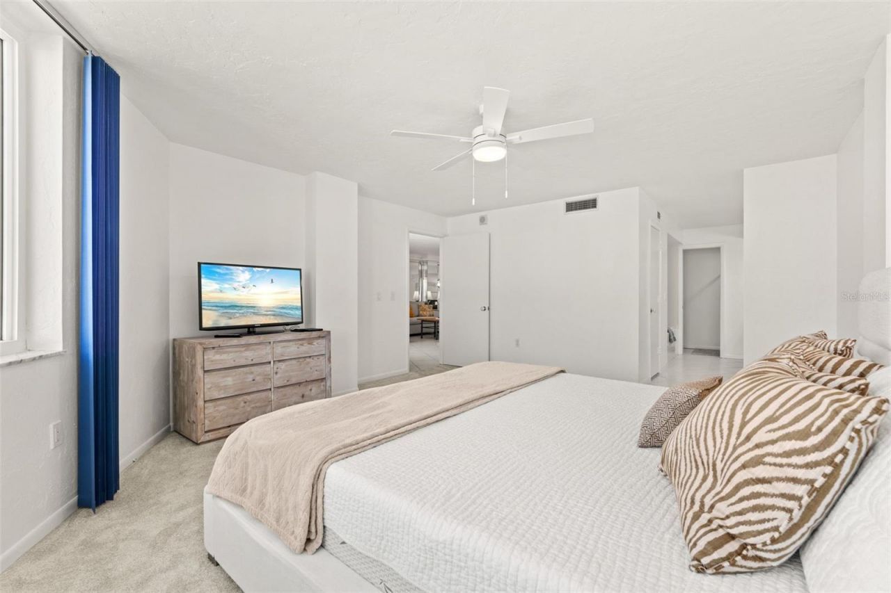 5880 Midnight Pass Road, Unit 605, Sarasota, FL 34242 Photo