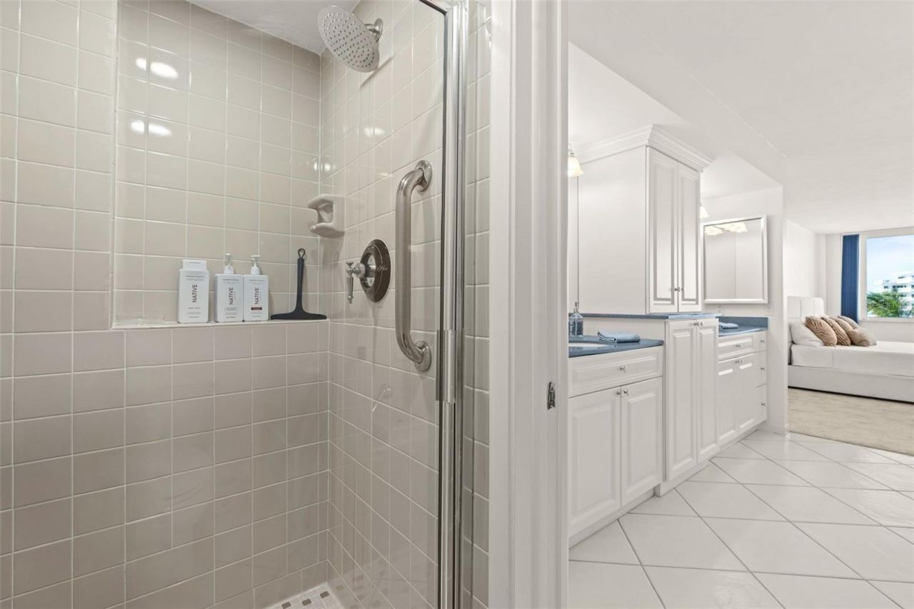 5880 Midnight Pass Road, Unit 605, Sarasota, FL 34242 Photo