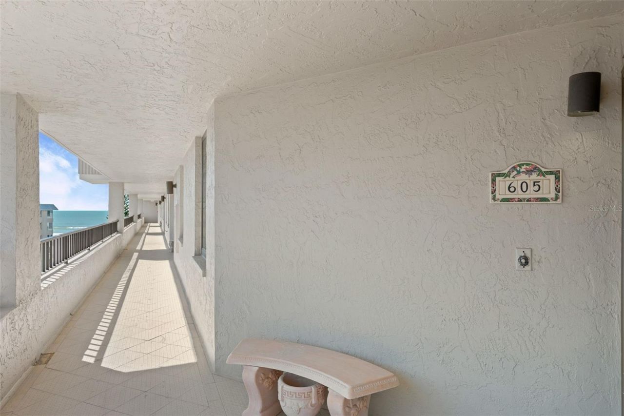 5880 Midnight Pass Road, Unit 605, Sarasota, FL 34242 Photo