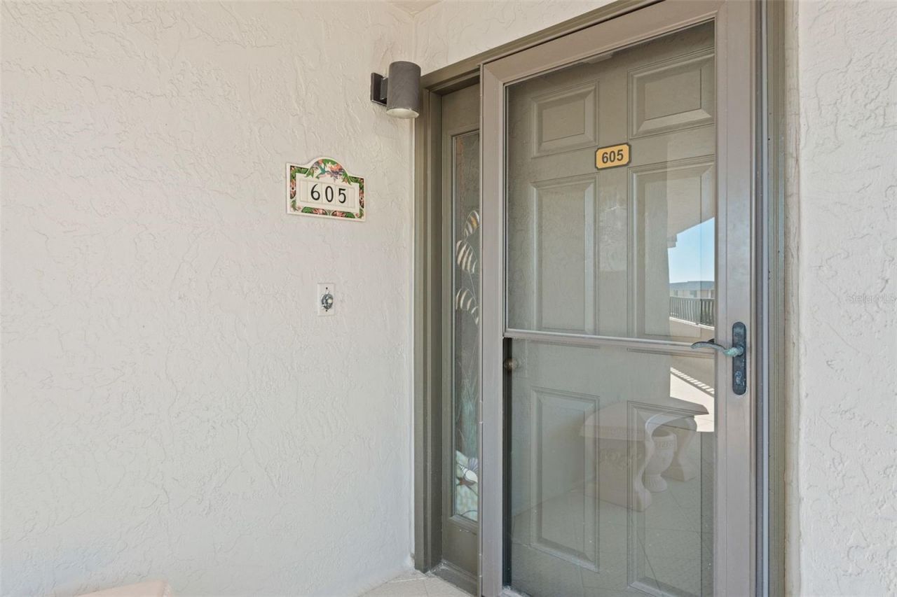 5880 Midnight Pass Road, Unit 605, Sarasota, FL 34242 Photo