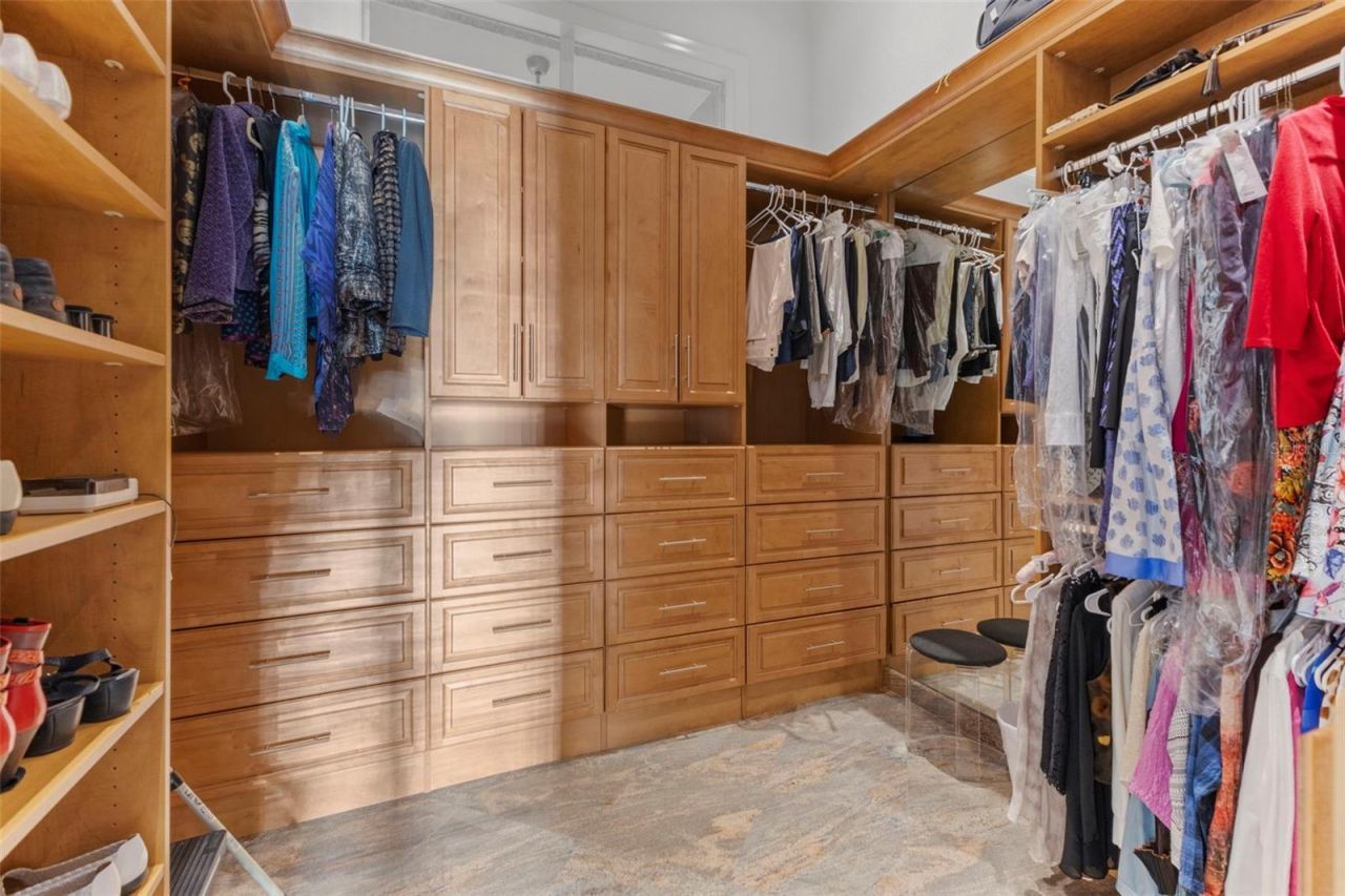 530 N Mac Ewen Drive, Osprey, FL 34229 Photo