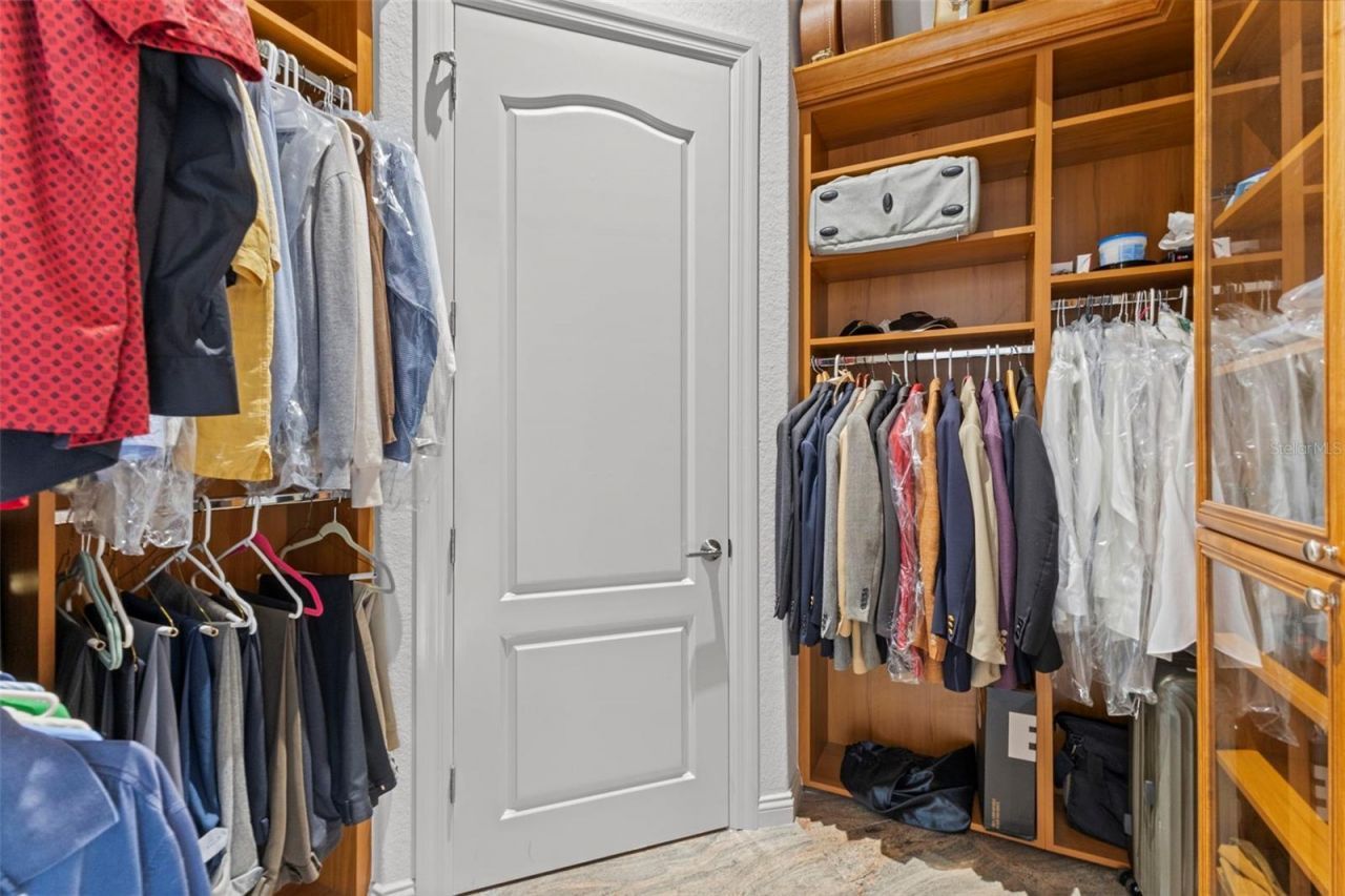 530 N Mac Ewen Drive, Osprey, FL 34229 Photo