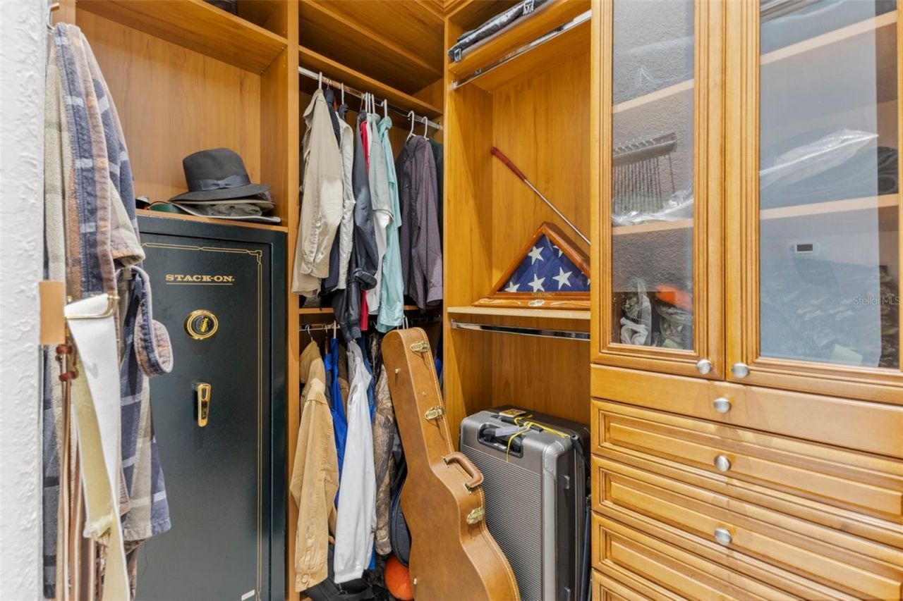 530 N Mac Ewen Drive, Osprey, FL 34229 Photo