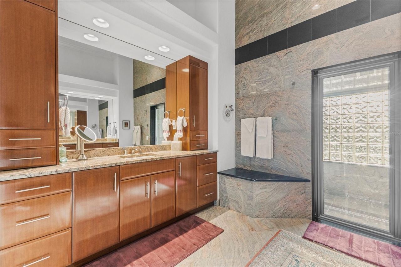 530 N Mac Ewen Drive, Osprey, FL 34229 Photo