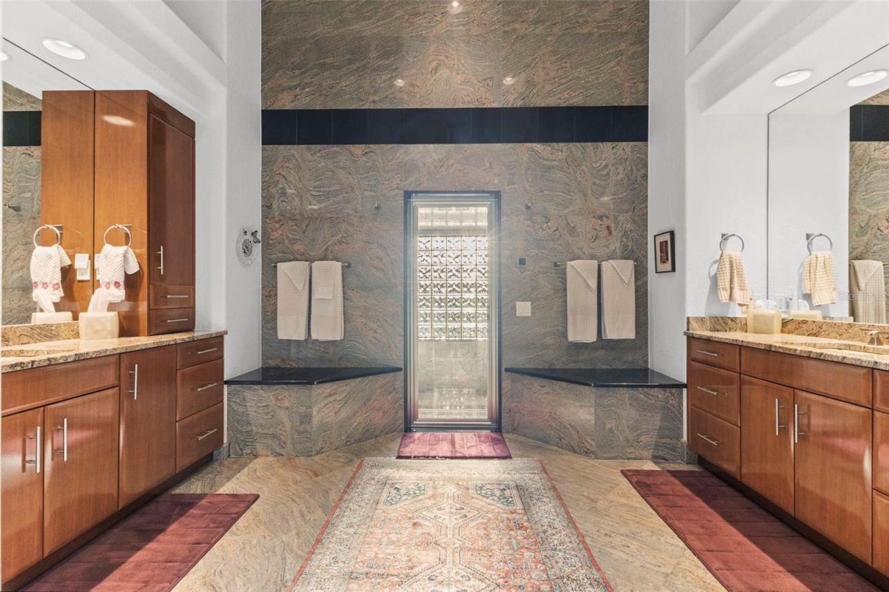 530 N Mac Ewen Drive, Osprey, FL 34229 Photo