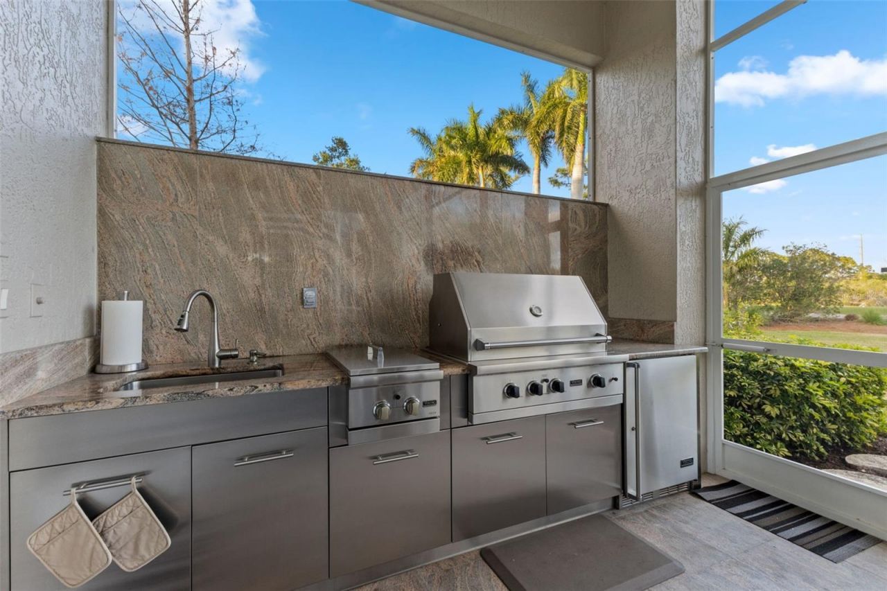 530 N Mac Ewen Drive, Osprey, FL 34229 Photo