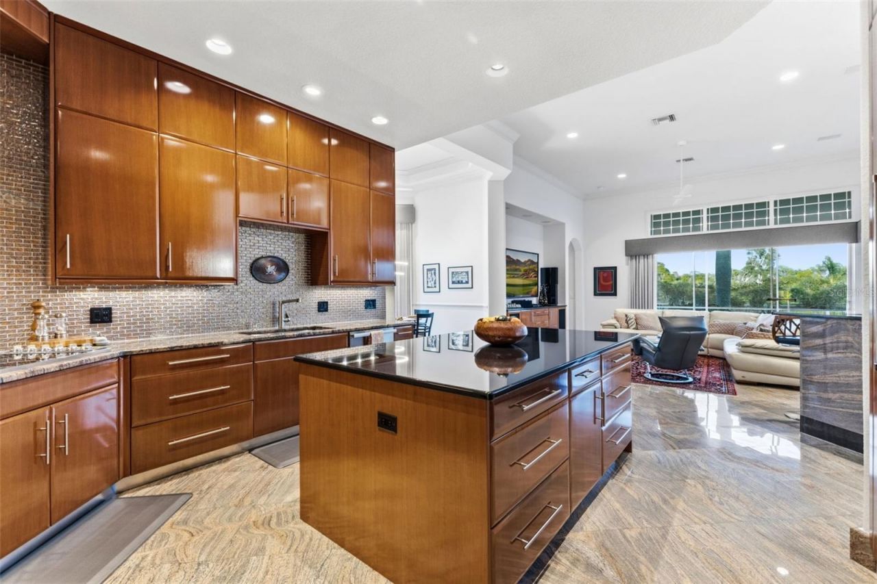 530 N Mac Ewen Drive, Osprey, FL 34229 Photo