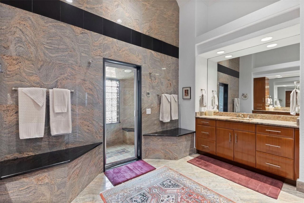 530 N Mac Ewen Drive, Osprey, FL 34229 Photo