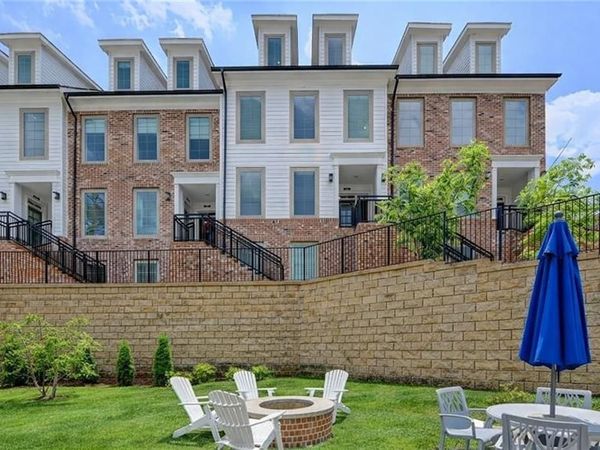 521 Burton Drive, Unit 704, Alpharetta, GA 30009