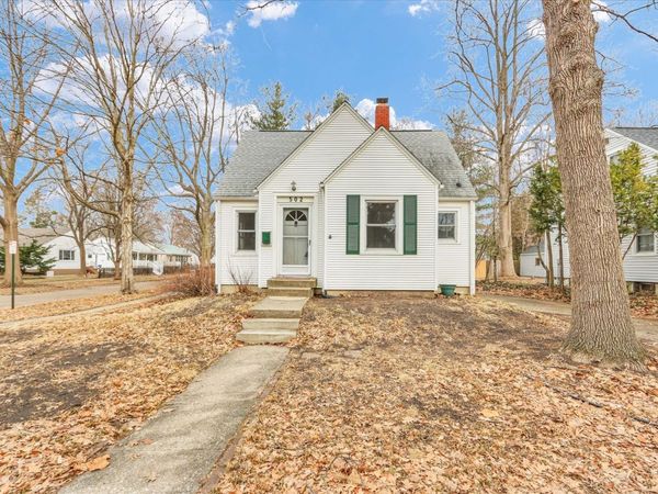 502 E Washington Street, Urbana, IL 61801