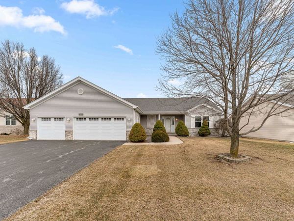 855 Yorkshire Terrace, Crete, IL 60417