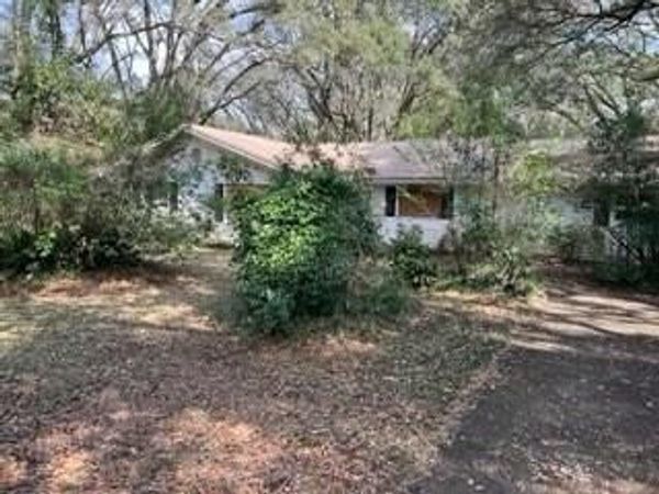 7215 Broadview Drive E, Theodore, AL 36582
